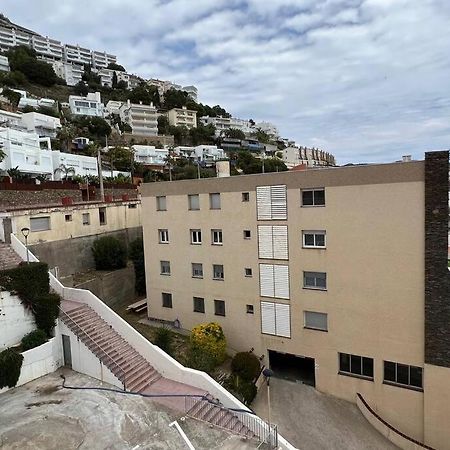 Apartamento Tres Habitaciones Con Vistas Al Mar En Roses Eksteriør billede