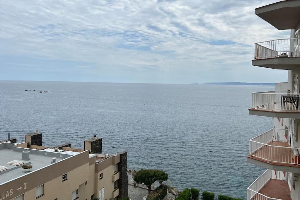 Apartamento Tres Habitaciones Con Vistas Al Mar En Roses Eksteriør billede